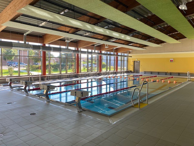 Hallenbad innen
